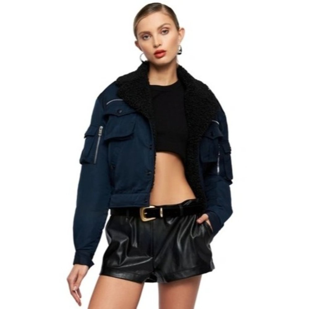 Lioness Jacket Womens XS Navy Blue Pilot Flight Fleece Badge Of Honour Cropped